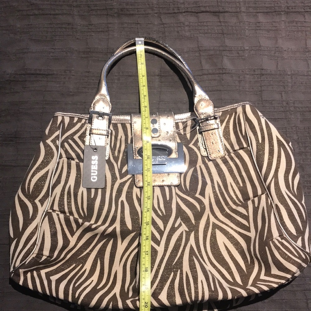 Guess bag ๐ฆ brown/ cream ๐ - Picture 5 of 6